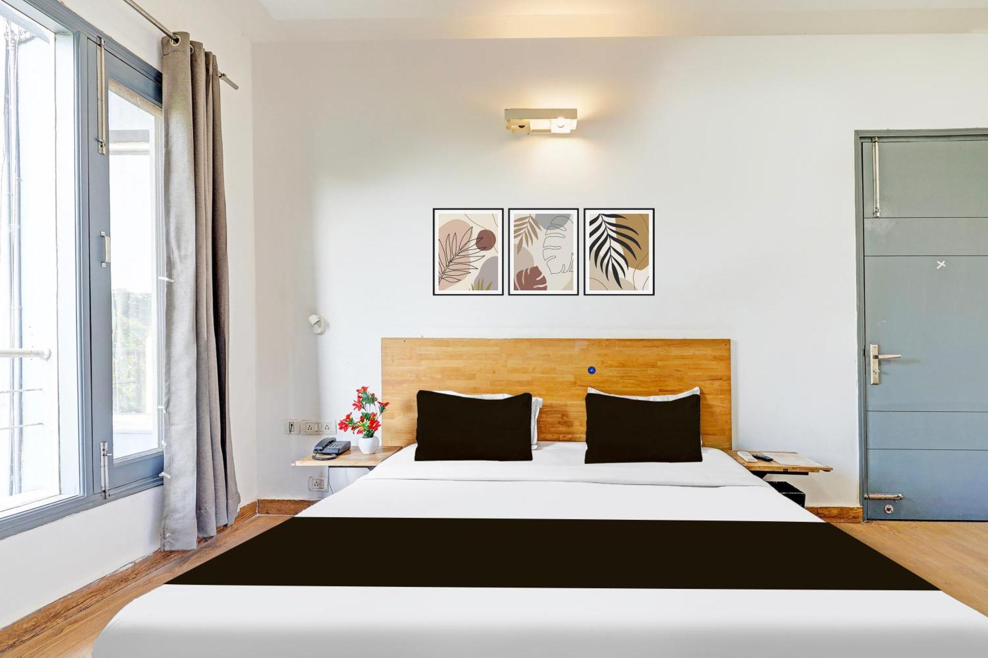 Townhouse Sector 49 Sohna Road Hotel Gurgaon Bagian luar foto